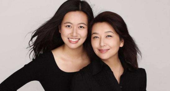 靳东与前妻江珊离婚原因曝光，为何前妻仍对他念念不忘