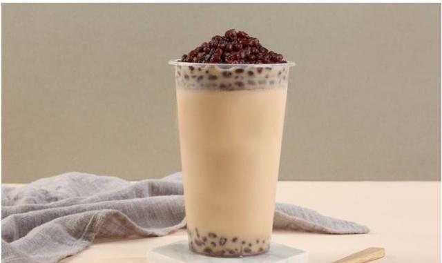 还在买奶茶喝教你自制红豆奶茶，简单又健康，一点不比买的差！