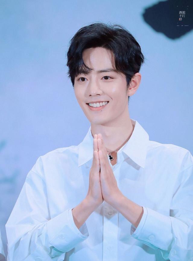 黑粉为了用舆论压倒肖战，故意炮轰何炅来引战