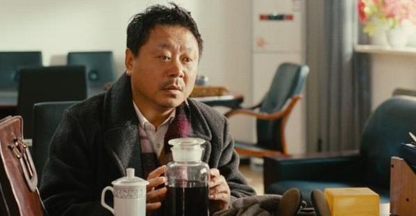 辽北狠人范德彪：他“卖拐”也“吹牛”，是万年配角也是金马影帝