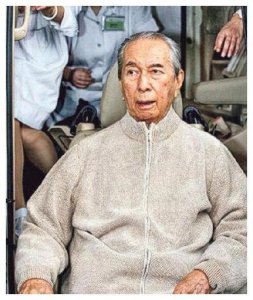 ​因＂服侍＂高超被赌王看中,拿上亿财产后甩掉赌王的郑咏诗,现况如何