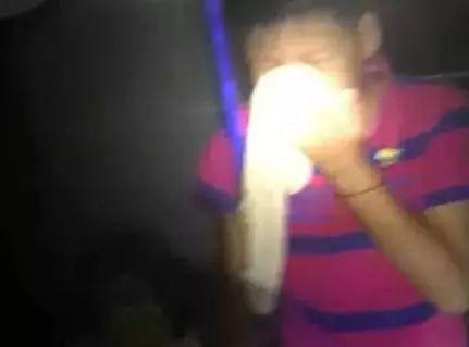 8岁小朋友被困电梯后3招自救：别人家的孩子真了不得
