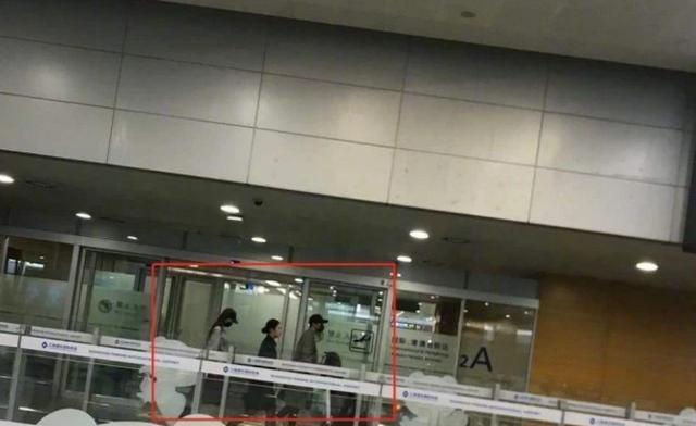 唐嫣新剧杀青，肚子也藏不住了，终于官宣怀孕，恭喜了