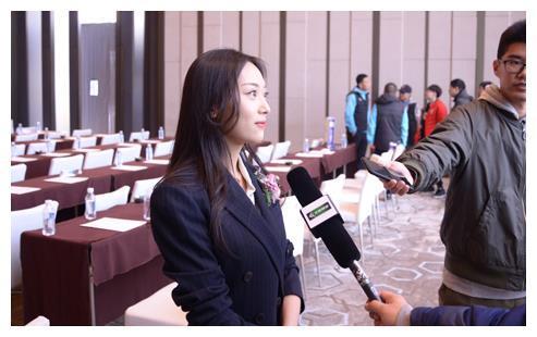 美女老板曾豪言若冲甲失败再买支队，现失踪弃队成笑话，坑惨球员