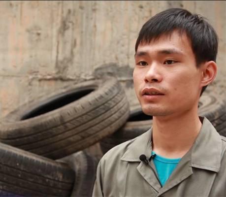 有二十万粉丝的游戏主播偷电动车被抓，网友：这不是张全蛋吗？