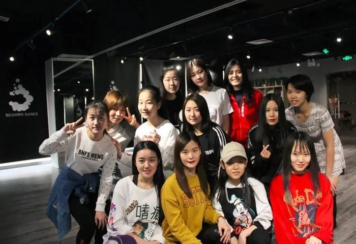 新秀传媒女子团体「时空少女队」单曲《起航》全网发行！