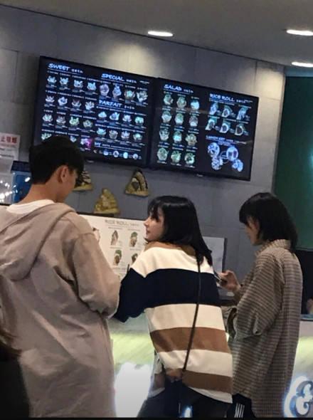 郑爽带替身和男友约会，面容神似郑爽，考验爱情的时刻到了！