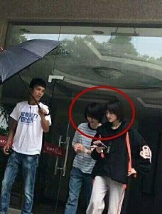 ​郑爽带替身和男友约会，面容神似郑爽，考验爱情的时刻到了！
