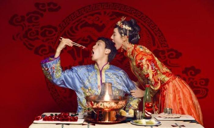 幸福！跳高名将王宇七夕节晒出结婚照，俊男美女十分般配