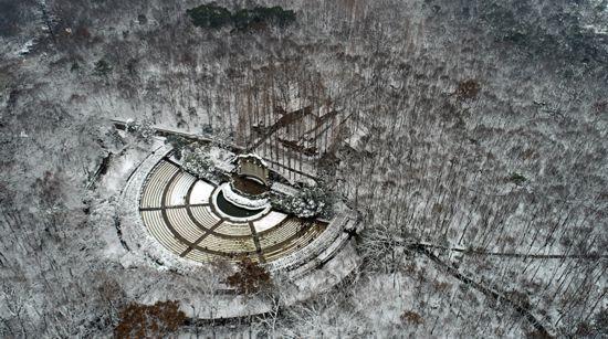 航拍南京雪景：到处白雪皑皑银装素裹