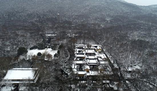 航拍南京雪景：到处白雪皑皑银装素裹
