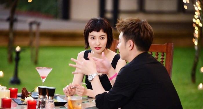 旧情复燃？吴昕潘玮柏又撒狗粮 网友：谈恋爱我们是认真的