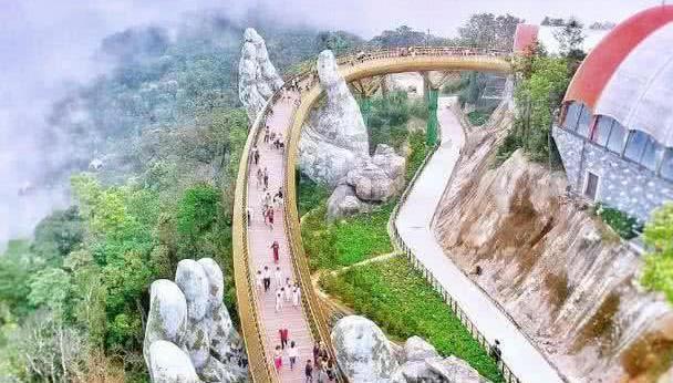越南“网红”佛手桥，耗资20亿美金，网友：有点土