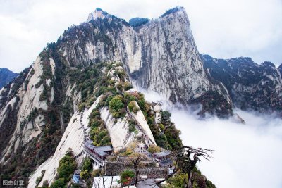​弱爆了的玻璃栈道！华山长空栈道，700年前建成的华山“天险”