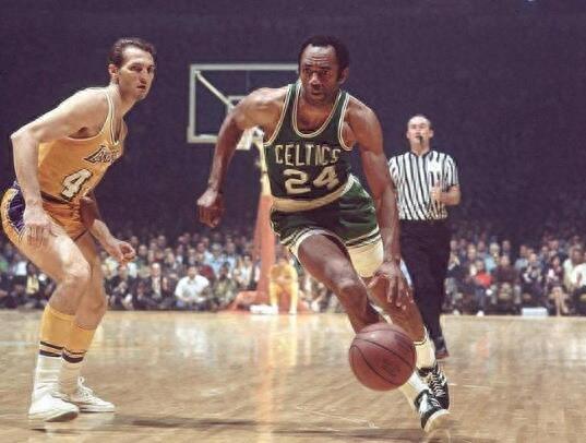 NBA穿24号球衣最杰出的5大球星，第一无悬念，史上首位退役2号码