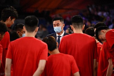 ​CCTV5直播，中国男篮VS伊朗，CBA名帅驰援哈达迪，杜锋携周琦反击