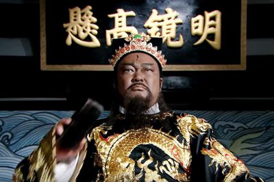 ​《包青天》里斩恶除奸的狗头铡，根本没在宋朝出现过