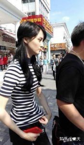 ​郑爽父亲郑成华到底是个怎样的人