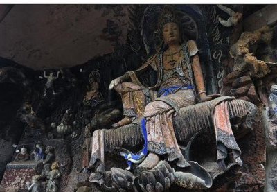 ​紫竹观音：最“世俗”的观音，全国独一无二，右手掌曾经被窃