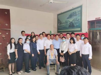 ​山东某村民家,惊现人民功臣牌匾,调查后揭开其隐藏72年的真实身份