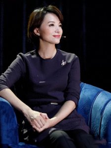 ​央视主持新生代四大美女，个个颜值出众气质如兰，网友：比董卿美