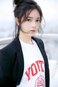 ​00后四大美女小花潜力无限，谁是你心中的惊艳担当？