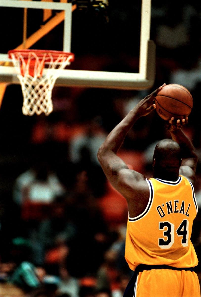 老照片：2000年NBA总决赛，“OK”奏响紫金王朝序章