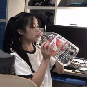 ​CF解说小K，从“未成年省冠”走到CFPL的女解说