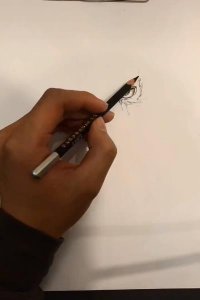 ​手绘“希斯莱杰”，网友说：画到一半的时候，我还以为是猴子