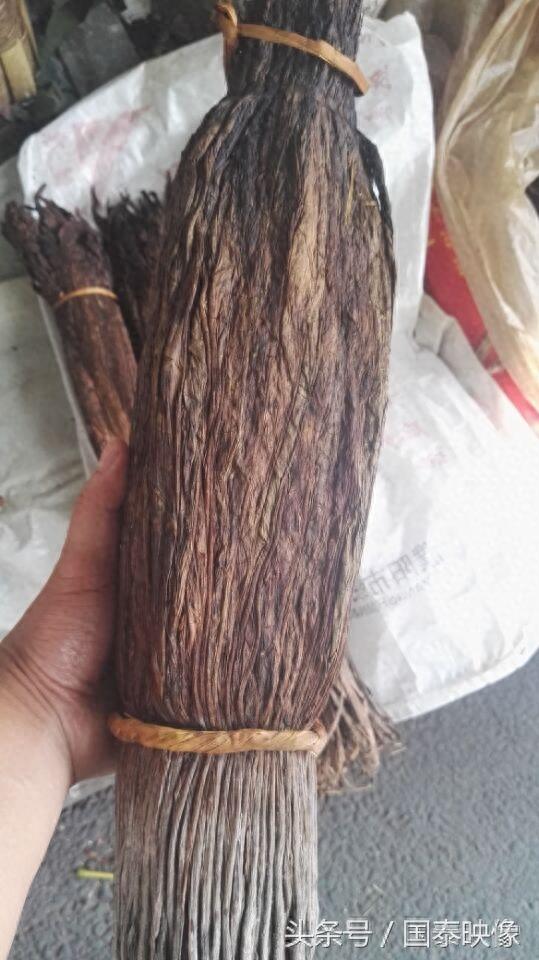 以前是皇封而大部分成了贡品的这种关东烟现在有几多人抽过它？