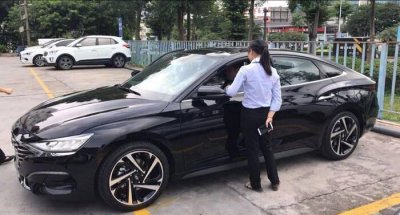 ​现代轿跑“LAFESTA”实车现身，hold住最帅现代车称号