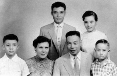 ​蒋孝章：蒋经国唯一的女儿，为嫁三婚俞扬和父亲闹翻