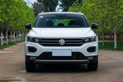 ​为啥老司机都不买SUV？跑趟高速就明白，3个毛病常人无法忍受
