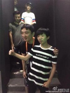 ​小学生上王者，你敢信吗？