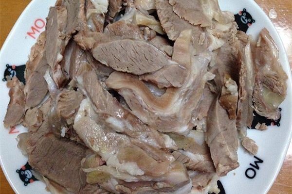 羊肉焯水用冷水还是热水 羊肉焯水要不要放料酒
