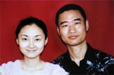 ​“深圳玫瑰”邢丹：36岁早逝，死后与丛飞合葬，千人自愿送别