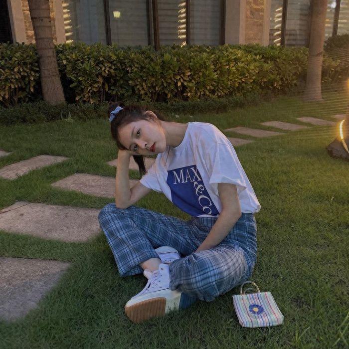 组图：95后小花宋妍霏