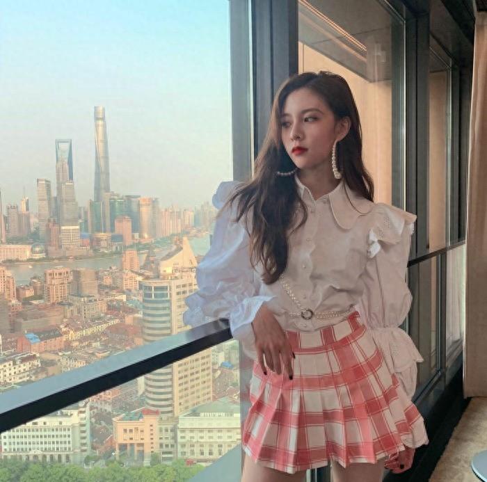 组图：95后小花宋妍霏