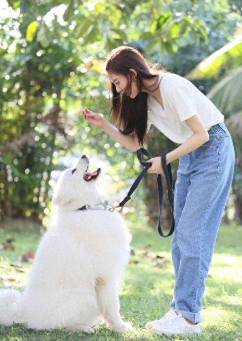 组图：95后小花宋妍霏