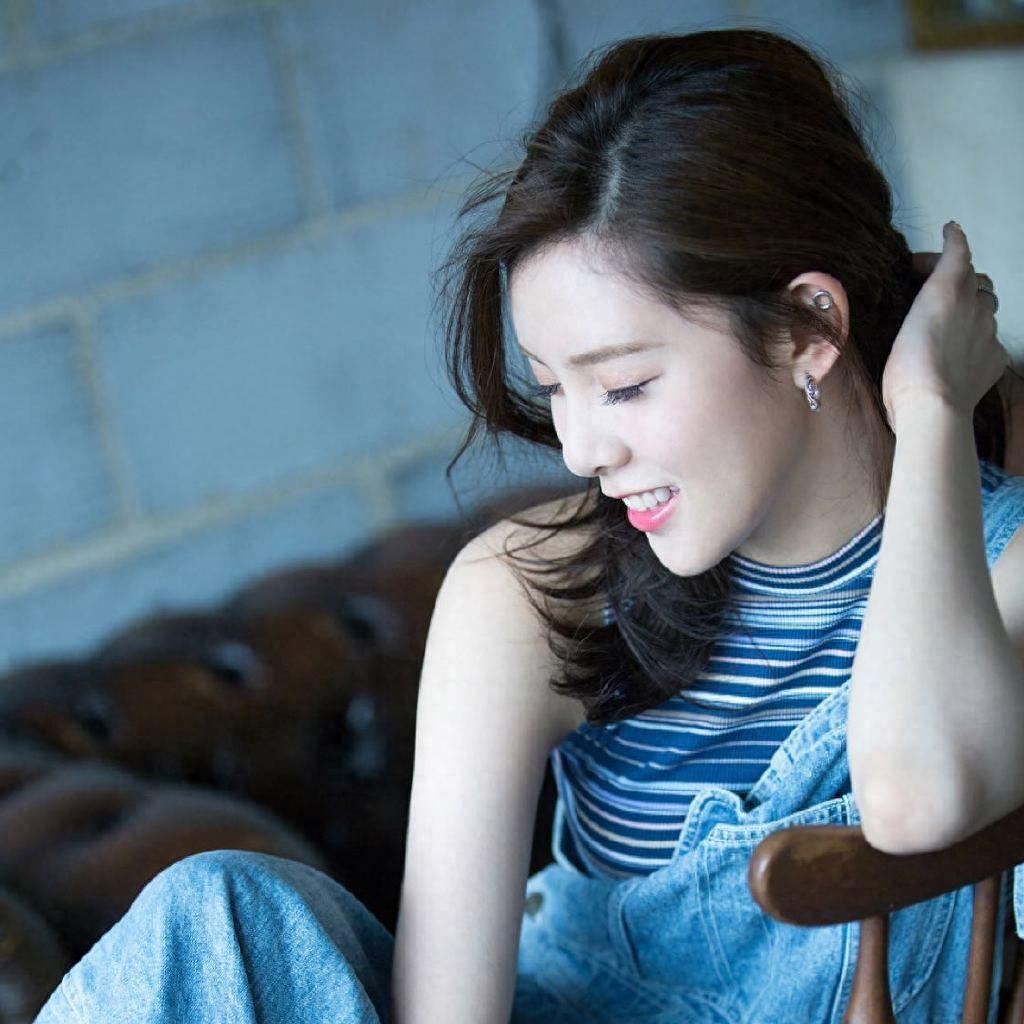 组图：95后小花宋妍霏