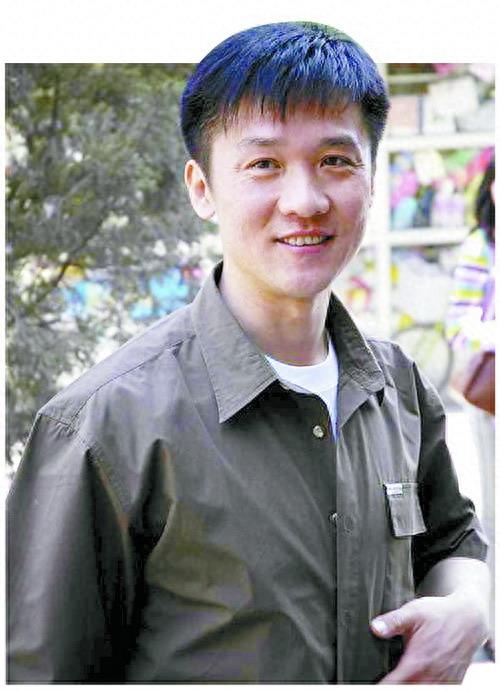 黄志忠，出生于天津市和平区，原天津体工大队青年队篮球运动员，毕业于中央戏剧学院，中国内地男演员