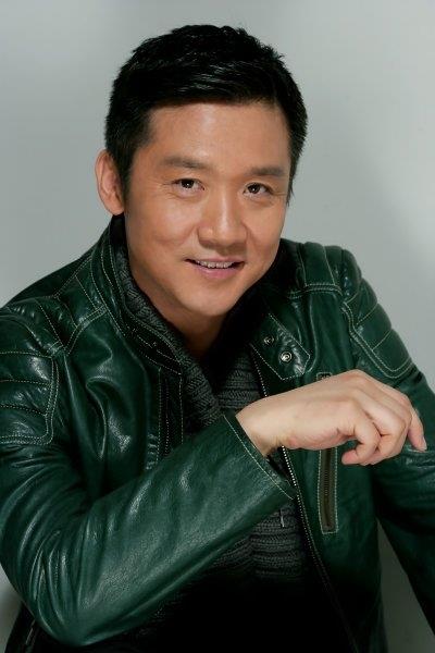 黄志忠，出生于天津市和平区，原天津体工大队青年队篮球运动员，毕业于中央戏剧学院，中国内地男演员