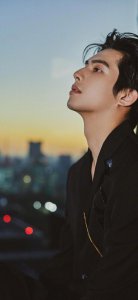 ​每日无水印壁纸第342：热门明星宋威龙高清写真手机壁纸