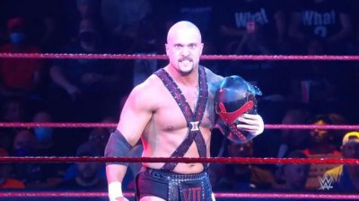​本周RAW收视出炉 WWE复古特辑再次来袭 凯利安·克罗斯将改头换面