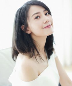 ​高圆圆与赵又廷女儿首曝光！网友直呼：爸爸无所谓，像妈妈就好
