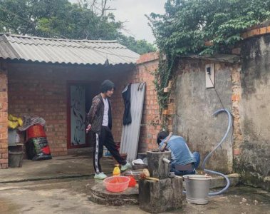 ​偷电瓶的“周某”出狱成老板，配司机和助理，日赚4万，风生水起