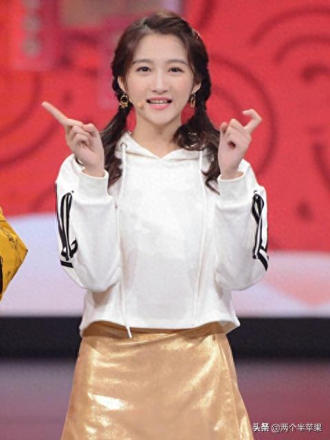 《二十不惑》演员身高：关晓彤172，卜冠今162，而他一米五