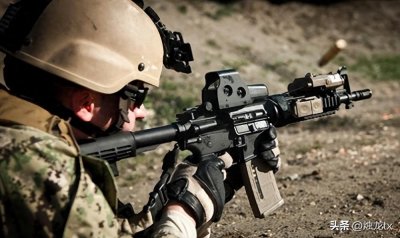​M4A1 自动步枪：精良制作，广泛应用