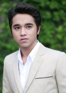 ​靳东、韩雨芹主演的电视剧《守卫者浮出水面》今晚贵州卫视播出