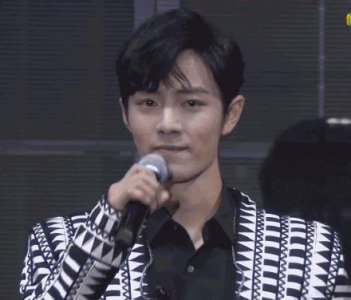 ​肖战《陈情令》绝美古装照回顾